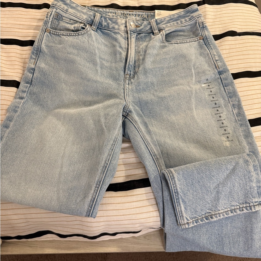 American Eagle Light Blue Mom Jean